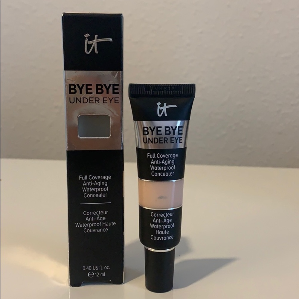 It Cosmetics Bye Bye Undereye Concealer